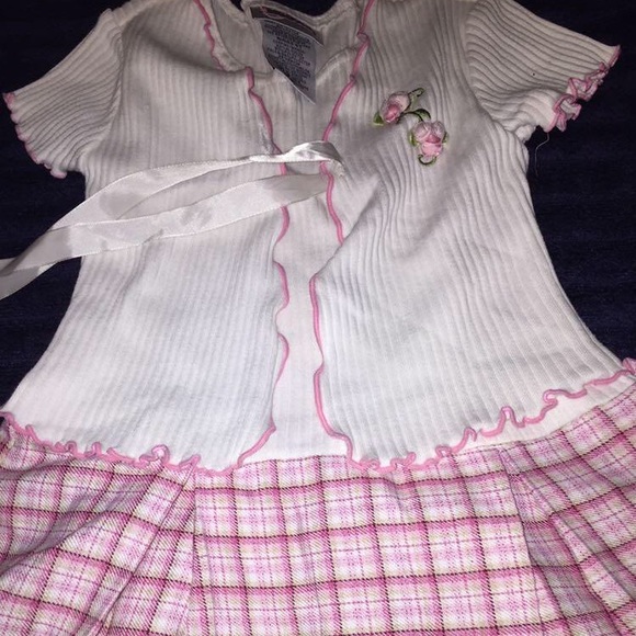 Youngland white and pink dress. 4T - Picture 2 of 3